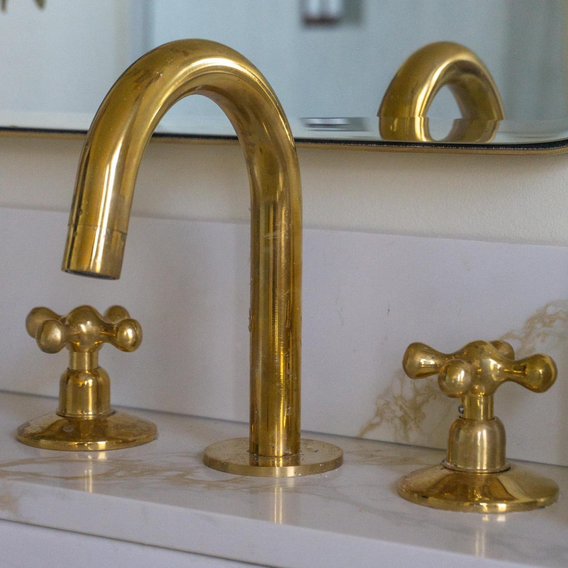 Luxury Widespread Sink Faucet with Dual Handles #VFK066