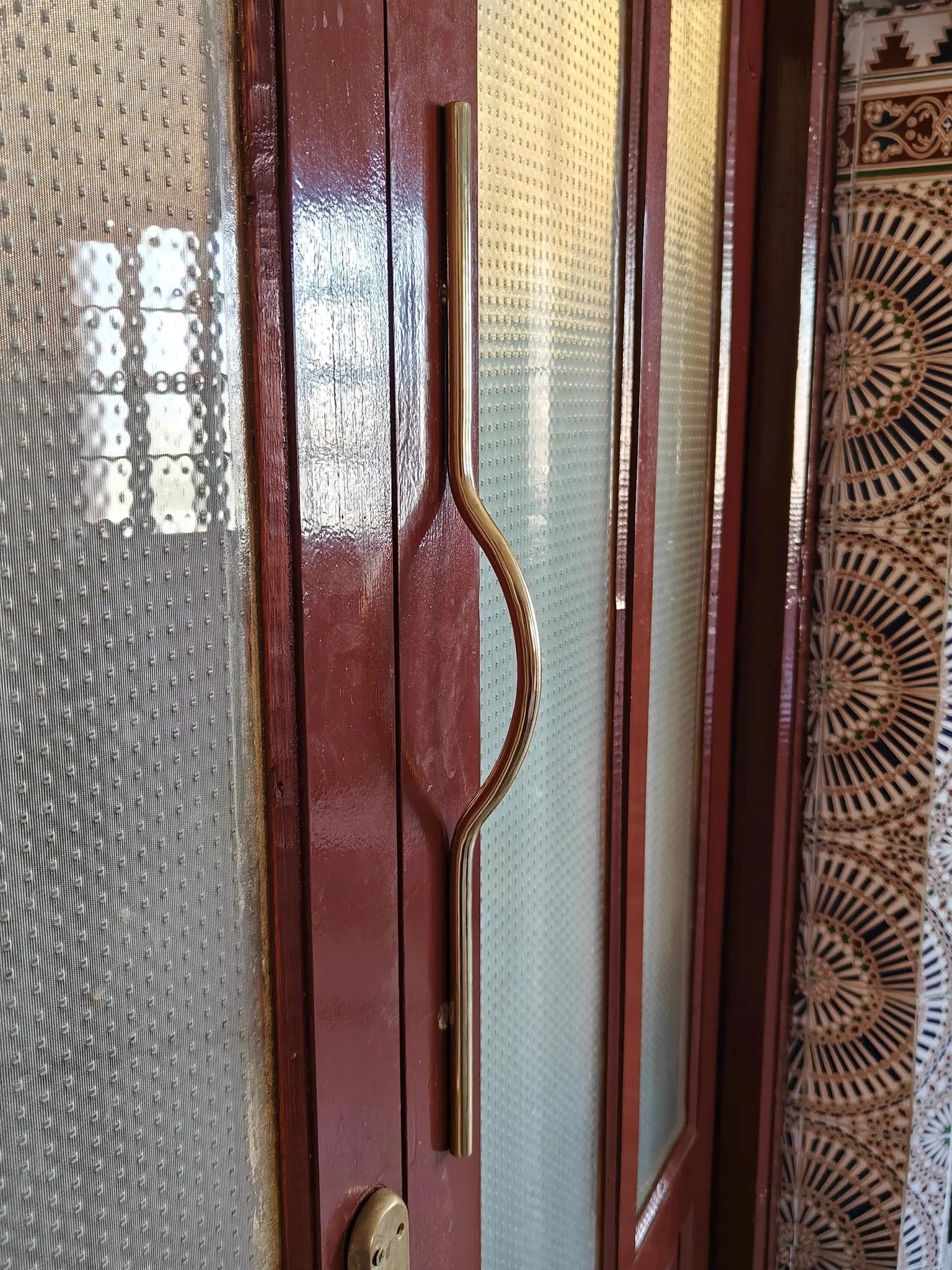 Unlacquered Solid Brass Door Pull Handle – Modern Curved Bar for Entry, Barn, Pantry & Glass Doors | Patina-Ready Heavy-Duty Hardware #VFK273