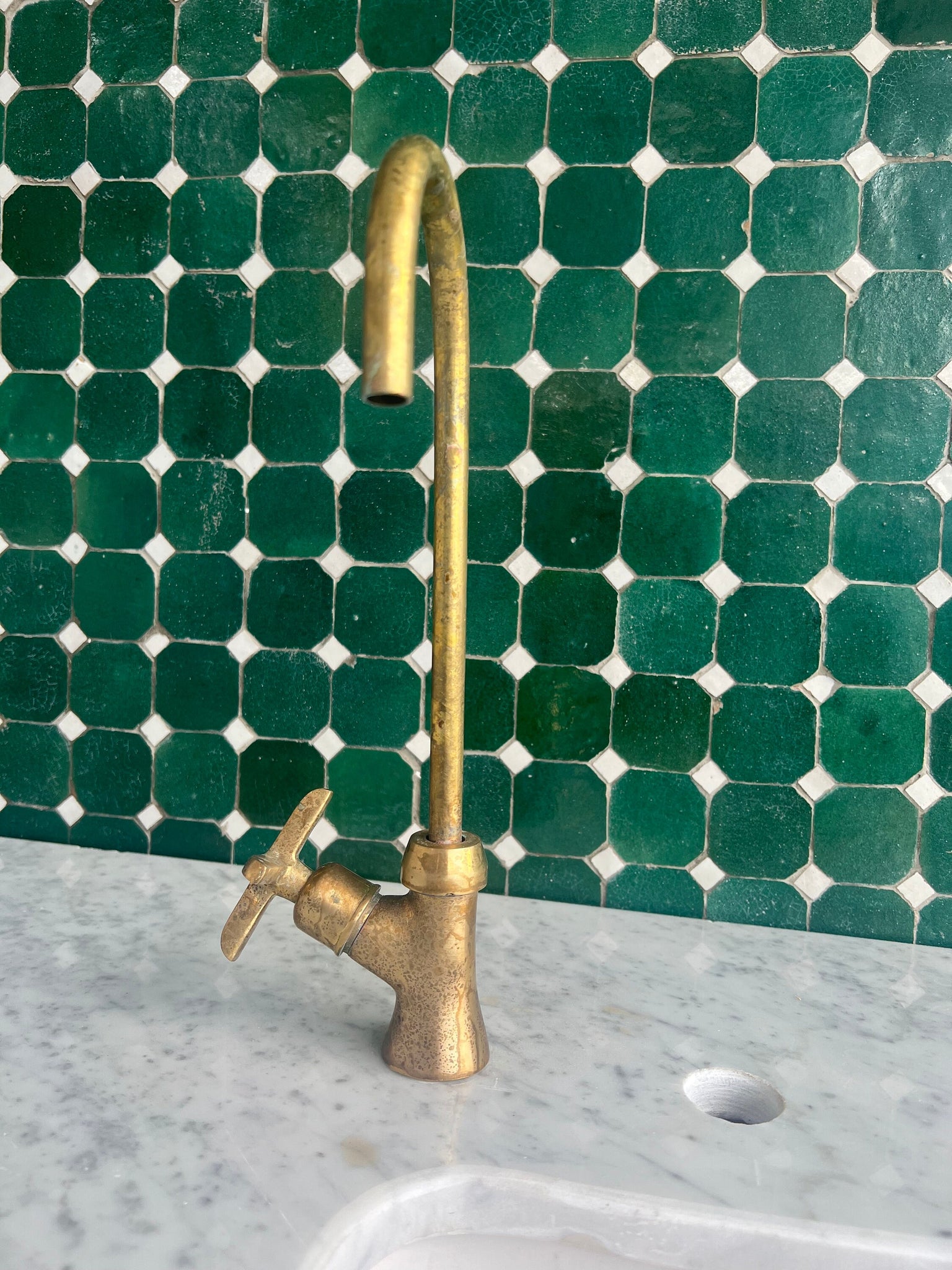 Brass Cold Water Faucet, Single Handle Faucet